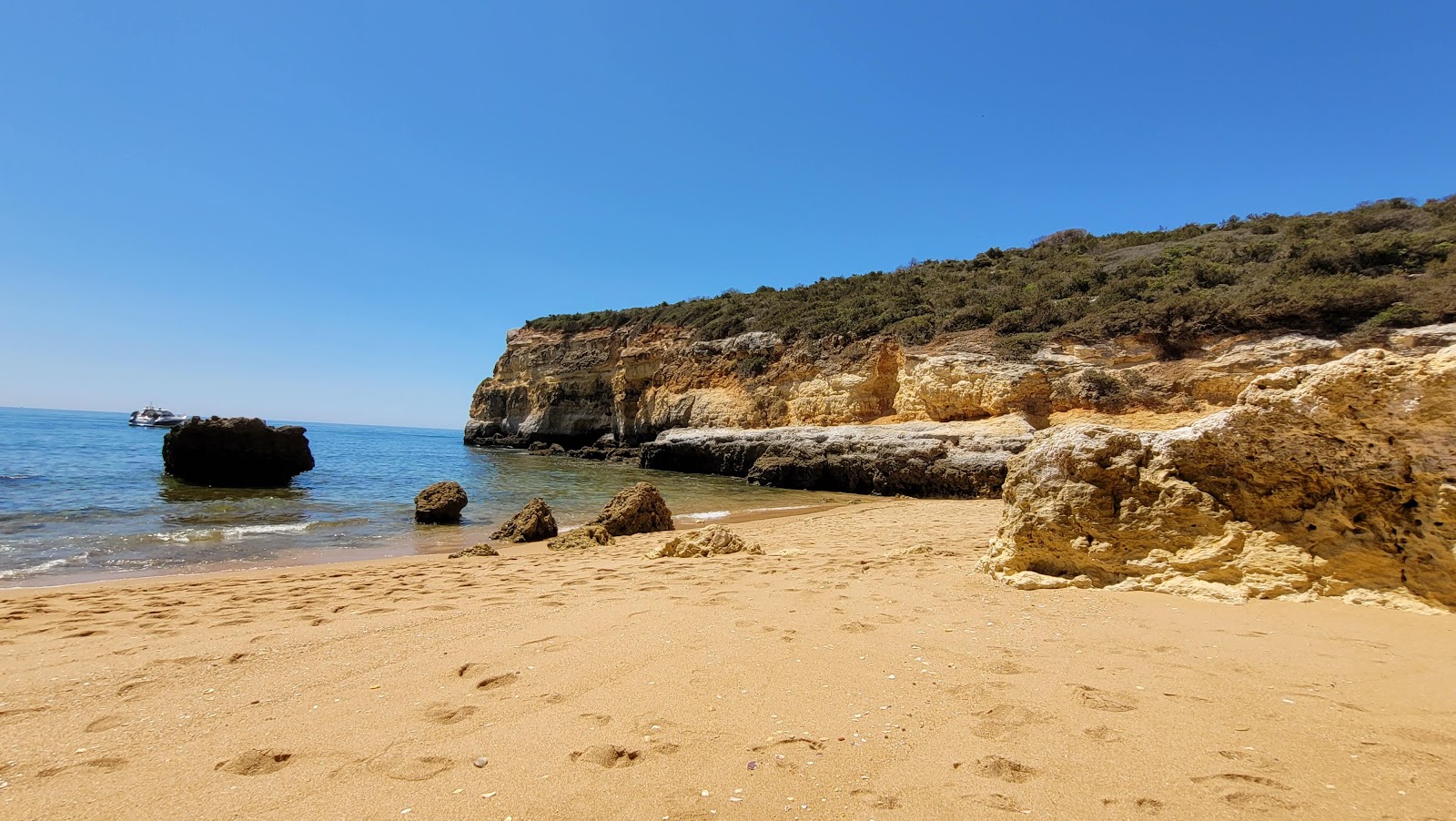Praia do Barranco'in fotoğrafı çok temiz temizlik seviyesi ile