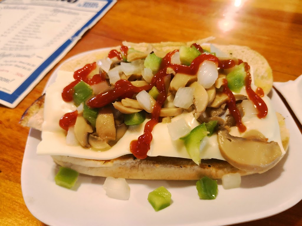 Hidden Inn Bar & Grill 54638