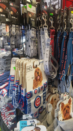 Sportswear Store «Sports Outlet Express», reviews and photos, 386 E Golf Rd, Arlington Heights, IL 60005, USA