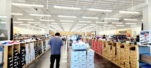 Shoe Store «DSW Designer Shoe Warehouse», reviews and photos, 43598 Christy St, Fremont, CA 94538, USA