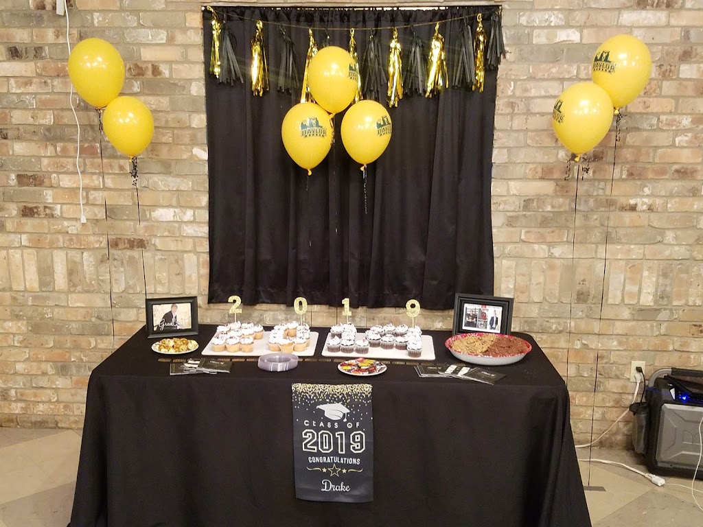 Hole In the Wall Cafe Catering And Events 72032