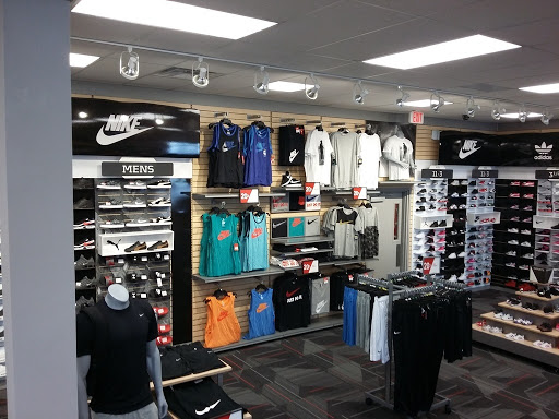 Shoe Store «Hibbett Sports», reviews and photos, 6420 Colonel Glenn Rd #8, Little Rock, AR 72204, USA