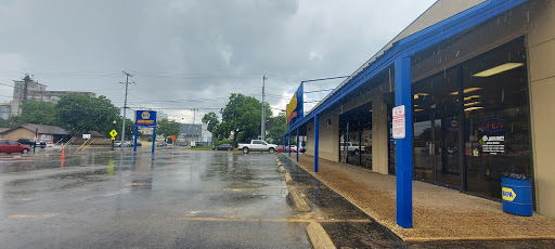 Auto Parts Store «NAPA Auto Parts - Leissner Auto Parts», reviews and photos, 270 E San Antonio St, New Braunfels, TX 78130, USA