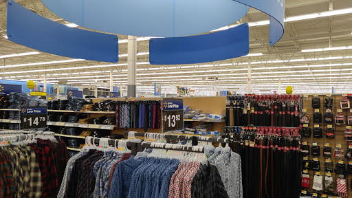 Department Store «Walmart Supercenter», reviews and photos, 2203 Ave A West, Oskaloosa, IA 52577, USA