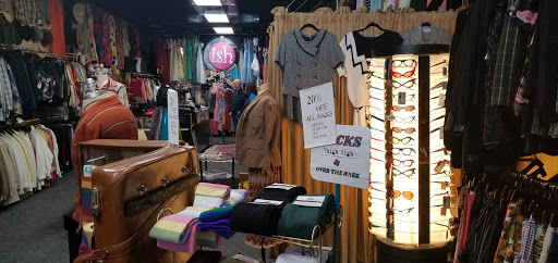 Vintage Clothing Store «Ish Vintage Clothing & Costume», reviews and photos, 249 4th St, Bremerton, WA 98337, USA