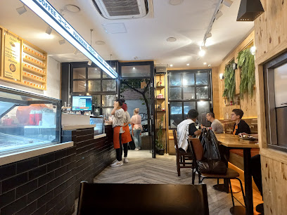 kyoto café & restaurant - R. Thomaz Gonzaga, 45B - Liberdade, São Paulo - SP, 01506-020, Brazil