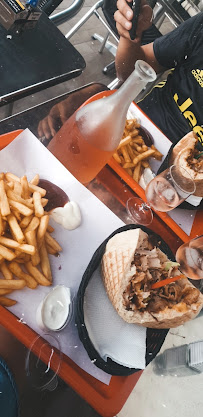 Plats et boissons du Kebab Efe Caprice à Saint-Laurent-de-Mure - n°14