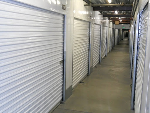 Self-Storage Facility «Madison Squares Self Storage Anaheim», reviews and photos, 2845 W Lincoln Ave, Anaheim, CA 92801, USA