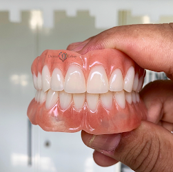 Dental Erbay - Herstelling Kunstgebitten - Tandtechnisch Laboratorium