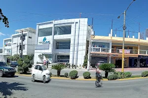 Plaza el arco image