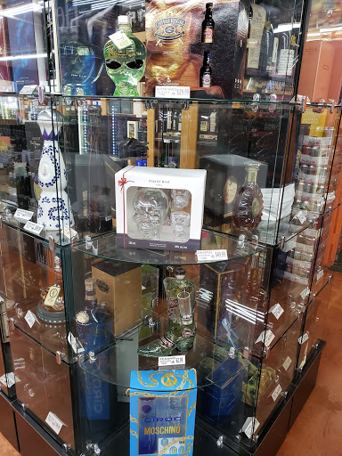 Liquor Store «Liquor Zone», reviews and photos, 3004 E Pioneer Pkwy #200, Arlington, TX 76010, USA