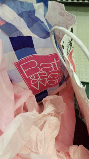Beauty Supply Store «Bath & Body Works», reviews and photos, 1251 US-31, Greenwood, IN 46142, USA