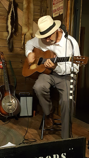 Live Music Venue «Jimmy Driftwood Music Barn», reviews and photos, 19775 AR-5, Mountain View, AR 72560, USA