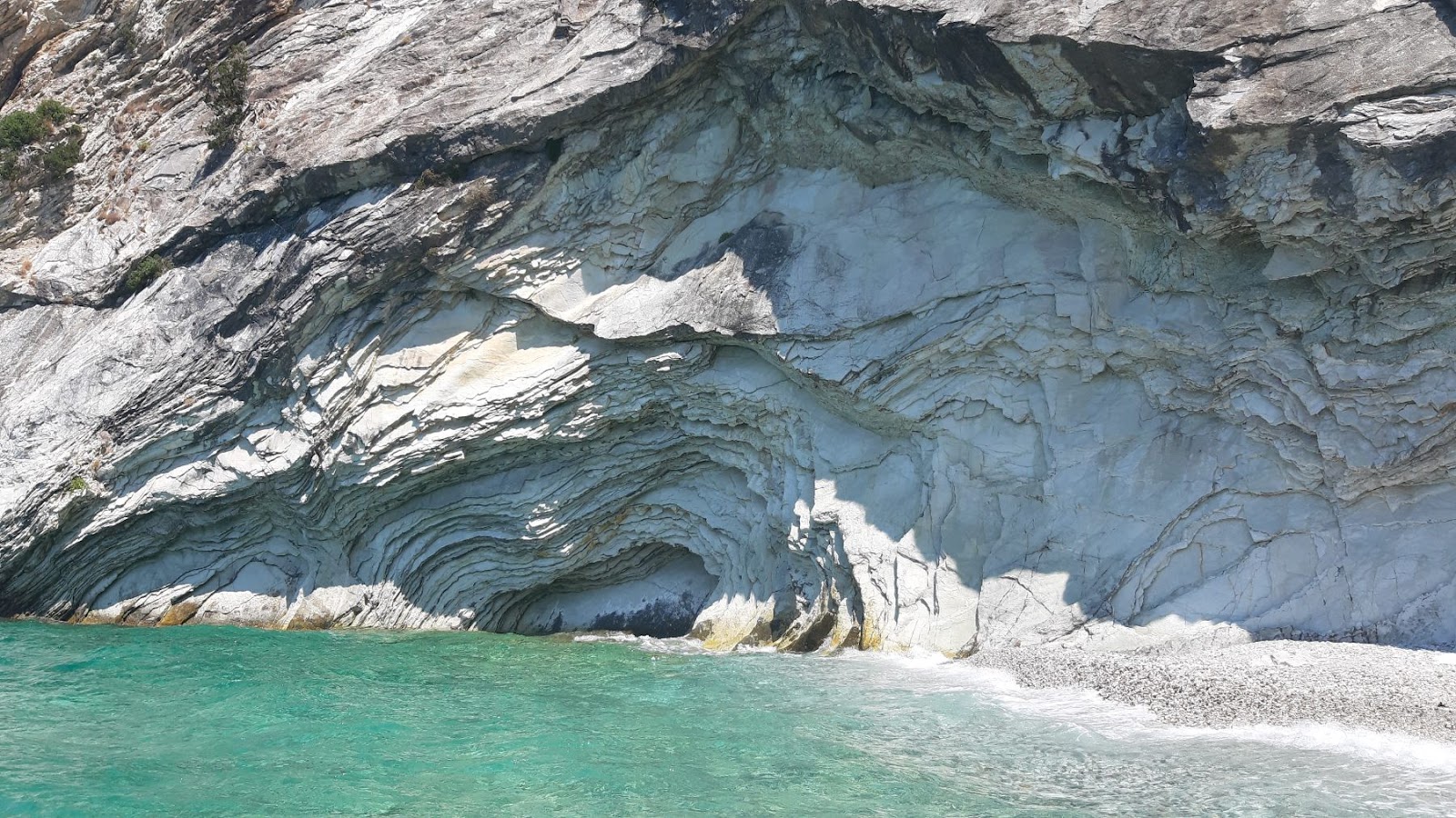 Beretta Beach'in fotoğrafı düz bir kıyı şeridi ile birlikte