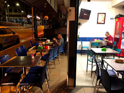 La Ardilla Restaurante 24 Horas - a 49-59, Cra. 38 #49-27, Medellín, Antioquia, Colombia