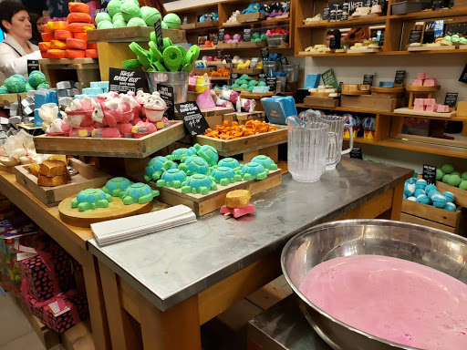 Cosmetics Store «Lush Cosmetics», reviews and photos, 6191 S State St, Murray, UT 84107, USA