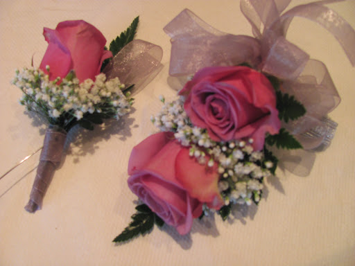 Florist «Ron & Alicia Robinson Florist», reviews and photos, 2110 Fullerton Rd, Rowland Heights, CA 91748, USA