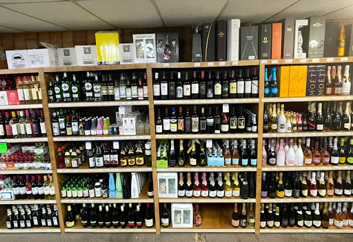 Liquor Store «Cheers Bottle Shop Inc», reviews and photos, 2591 GA-54, Peachtree City, GA 30269, USA