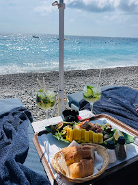 Plats et boissons du Restaurant méditerranéen Blue Beach à Nice - n°1