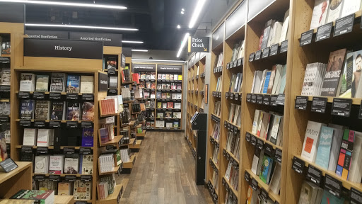 Electronics Store «Amazon Books», reviews and photos, 246 Legacy Pl, Dedham, MA 02026, USA