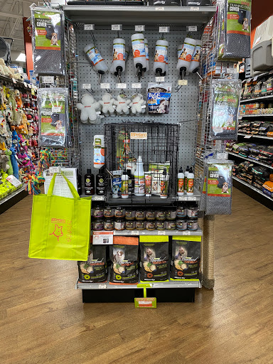 Pet Store «Petland Lancaster», reviews and photos, 1400 River Valley Cir N, Lancaster, OH 43130, USA