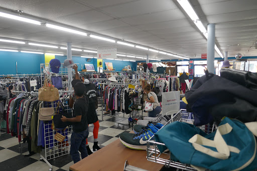 Thrift Store «Boomerangs Jamaica Plain», reviews and photos, 716 Centre St, Jamaica Plain, MA 02130, USA