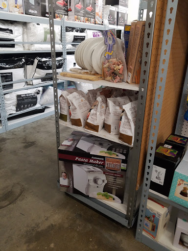 Home Goods Store «Tuesday Morning», reviews and photos, 391 E Imperial Hwy, La Habra, CA 90631, USA