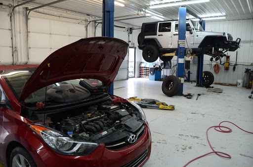 Auto Repair Shop «Dadsons Automotive & Collision Centre», reviews and photos, 2050 W Enterprise Ave, Muncie, IN 47304, USA