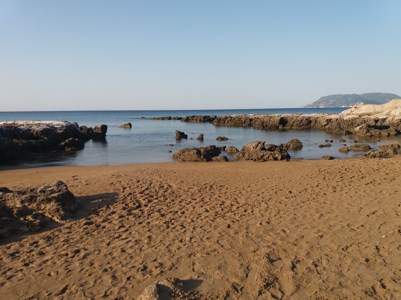 Foto von Sekania beach befindet sich in natürlicher umgebung