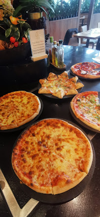 Pizza du Restaurant Seazen Buffet à Thoiry - n°8