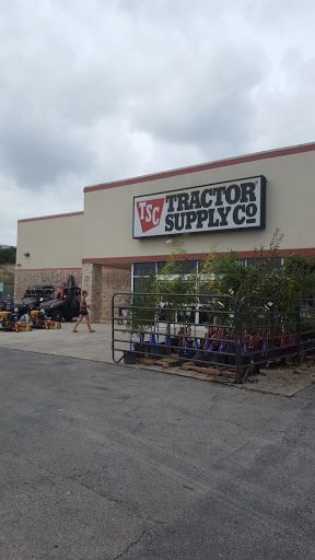 Home Improvement Store «Tractor Supply Co.», reviews and photos, 33701 US-281, Bulverde, TX 78163, USA