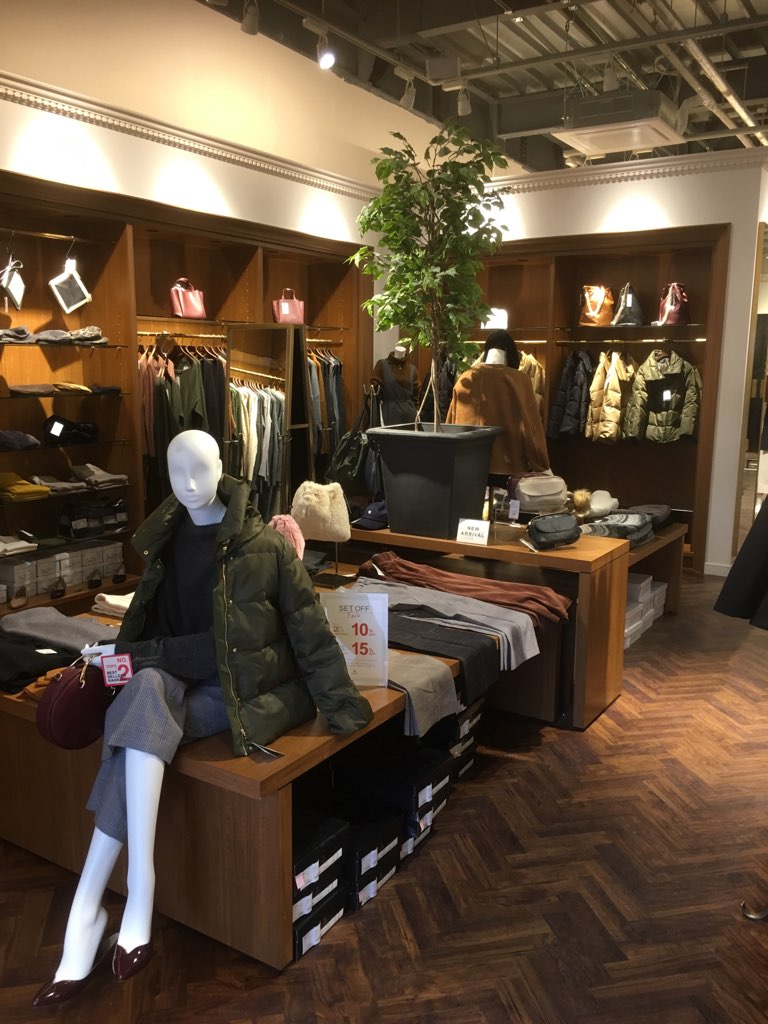 Nano Universe 土岐プレミアム アウトレット 岐阜県土岐市土岐ヶ丘 衣料品店 衣料品 グルコミ