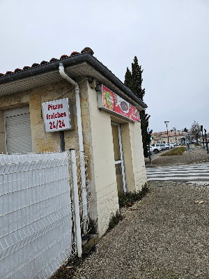DISTRIBUTEUR PIZZA POMS 24/24 à Le Taillan-Médoc