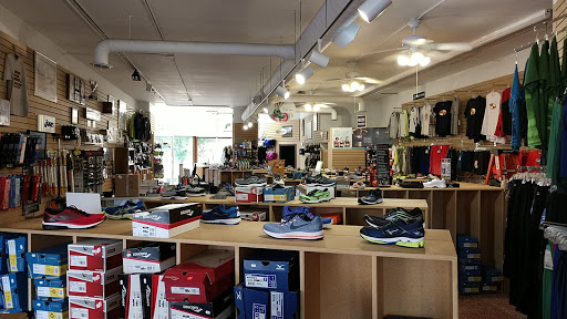 Sporting Goods Store «Hansons Running Shop», reviews and photos, 3 S Broadway St, Lake Orion, MI 48362, USA