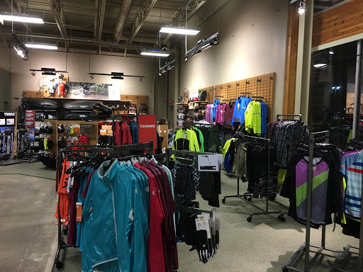 Camping Store «REI», reviews and photos, 970 W Eisenhower Pkwy, Ann Arbor, MI 48103, USA