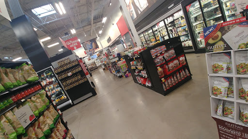 Grocery Store «Earth Fare North Canton», reviews and photos, 3939 Everhard Rd NW, North Canton, OH 44709, USA