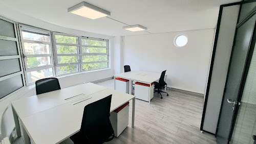 Agence de location de bureaux Location bureaux tout équipés 300€ par poste de travail (sans engagement) Boulogne-Billancourt
