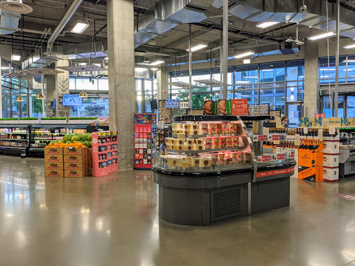 Grocery Store «Quality Food Center», reviews and photos, 211 Parkplace Center, Kirkland, WA 98033, USA