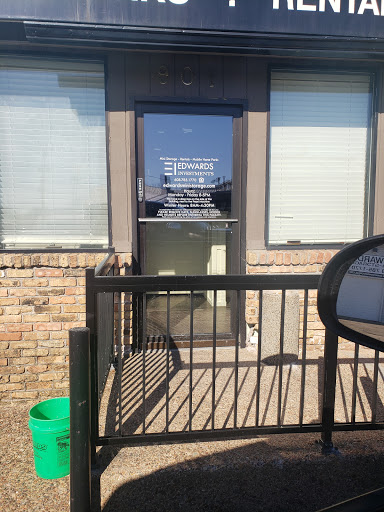 Courier Service «Edwards Mini Storage», reviews and photos, 901 Rose St, La Crosse, WI 54603, USA