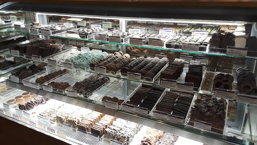 Chocolate Shop «Rocky Mountain Chocolate Factory», reviews and photos, 1419 1st Ave, Seattle, WA 98101, USA