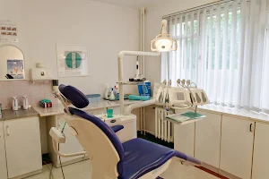 STOMATOLOG GDAŃSK MORENA Dental Studio Mint image