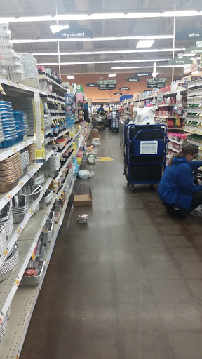 Grocery Store «Kroger», reviews and photos, 4777 Kenard Ave, Cincinnati, OH 45232, USA