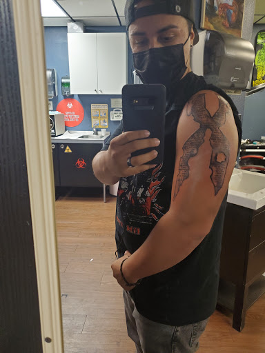 Tattoo Shop «Empire Tattoo Studios», reviews and photos, 9342 Magnolia Ave, Riverside, CA 92503, USA