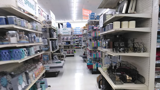 Discount Store «Big Lots», reviews and photos, 4628 W Diversey Ave, Chicago, IL 60639, USA