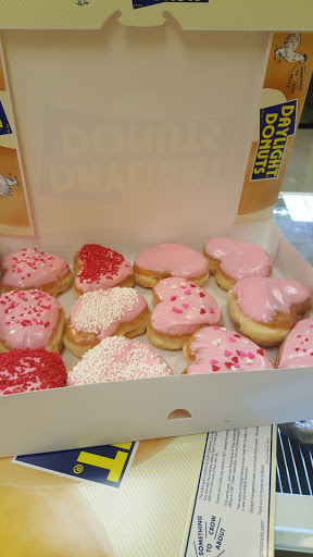 Donut Shop «Daylight Donuts», reviews and photos, 1105 Southview Ln #114, Tuscaloosa, AL 35405, USA
