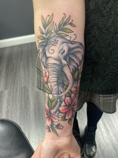 Tattoo Shop «Therapy Ink», reviews and photos, 2286 Kresge Dr, Amherst, OH 44001, USA