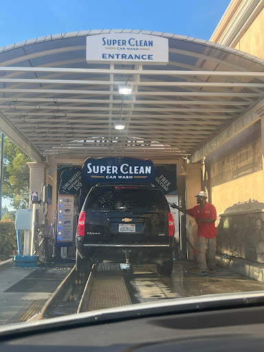 SuperClean Xpress Carwash en Roseville