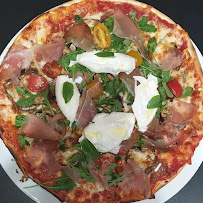 Prosciutto crudo du Pizzas à emporter Pizza Burrata à Aigues-Mortes - n°2