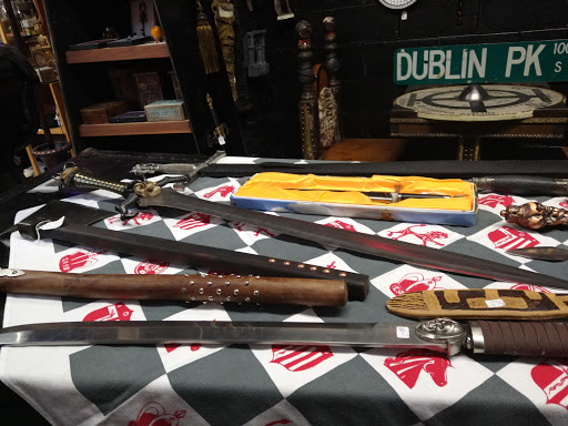 Tattoo Shop «The Rue Morgue Tattoo Gallery», reviews and photos, 198 W Jefferson St, Franklin, IN 46131, USA