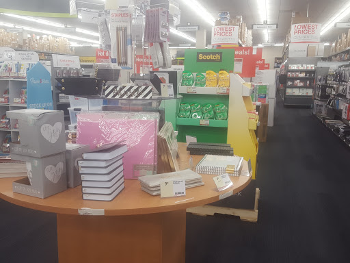 Office Supply Store «Staples», reviews and photos, 165 Middlesex Ave, Somerville, MA 02145, USA